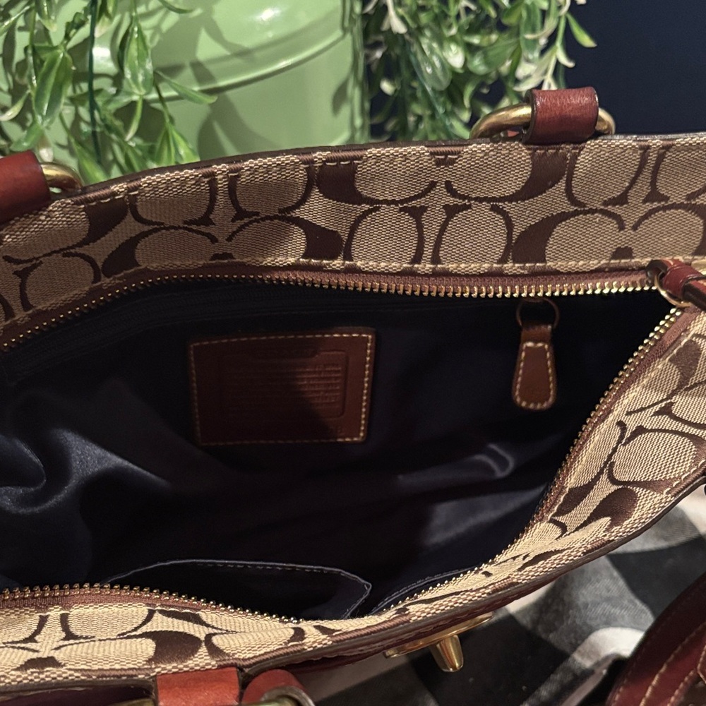 Coach Vintage Holiday Patchwork Gallery Tote - Picture 13 of 14